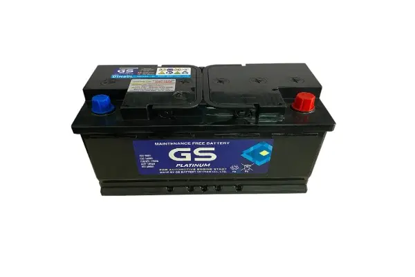 ắc quy tích điện